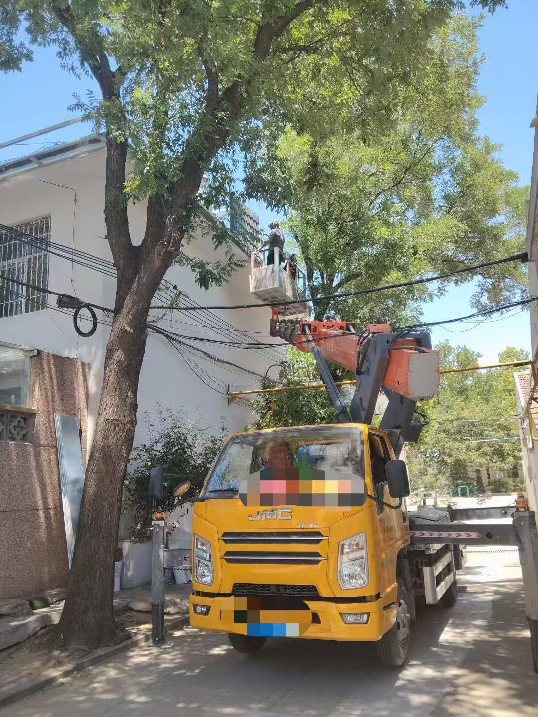 惠民县高空作业车能吊装重物吗？最大承载多少公斤？